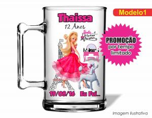 CANECA ACRÍLICA INFANTIL - BARBIE MODA E MÁGIA Poliestireno  Frente colorido Impressão no Adesivo Vinil  