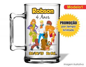 CANECA ACRÍLICA INFANTIL - SCOOBY-DOO Poliestireno  Frente colorido Impressão no Adesivo Vinil  